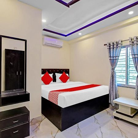 Oyo 86602 Hotel Dream Palace Kalküta Dış mekan fotoğraf