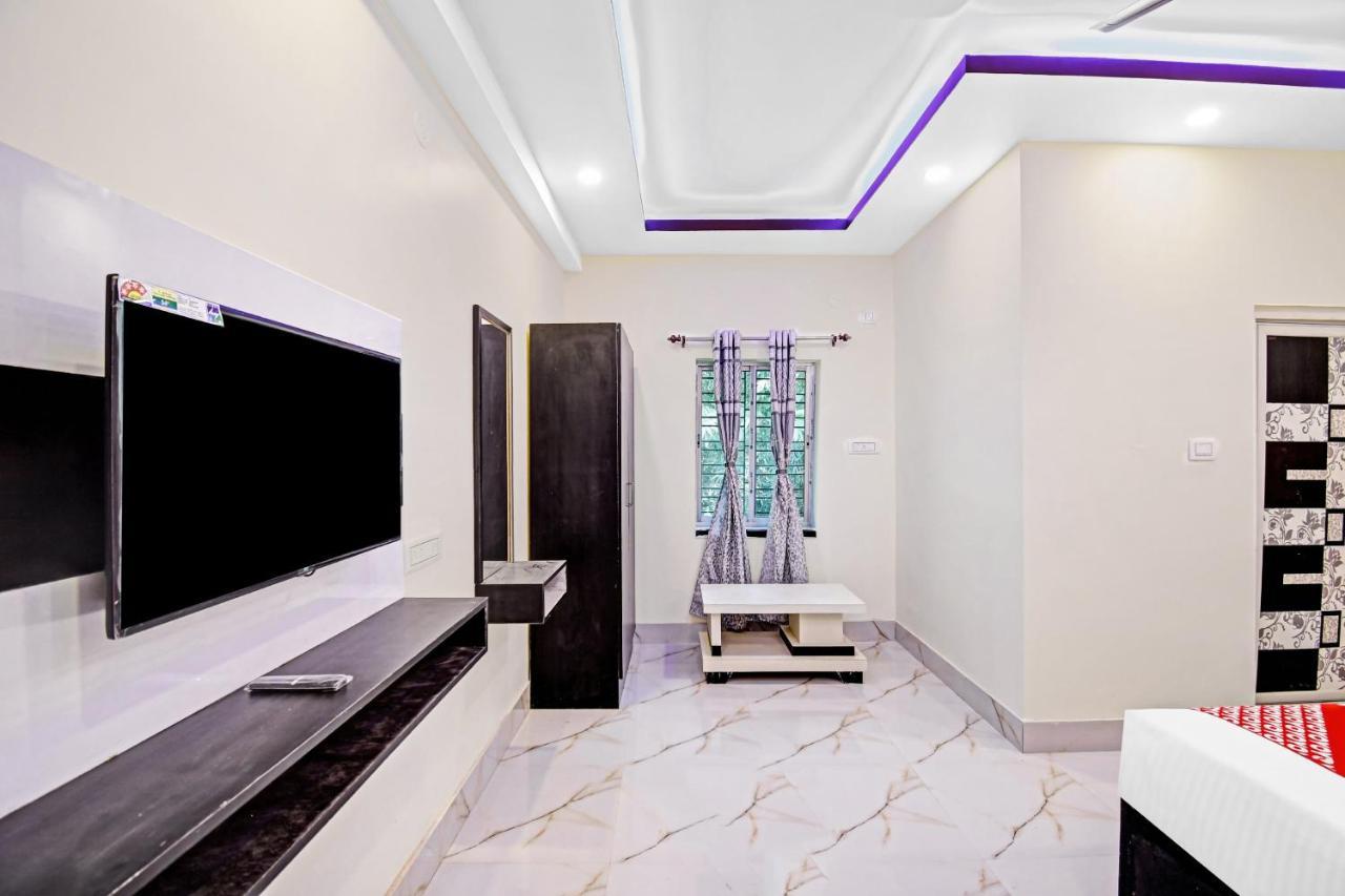 Oyo 86602 Hotel Dream Palace Kalküta Dış mekan fotoğraf