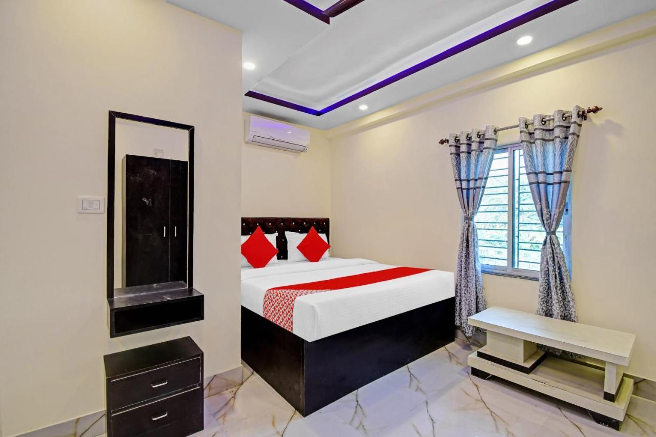 Oyo 86602 Hotel Dream Palace Kalküta Dış mekan fotoğraf