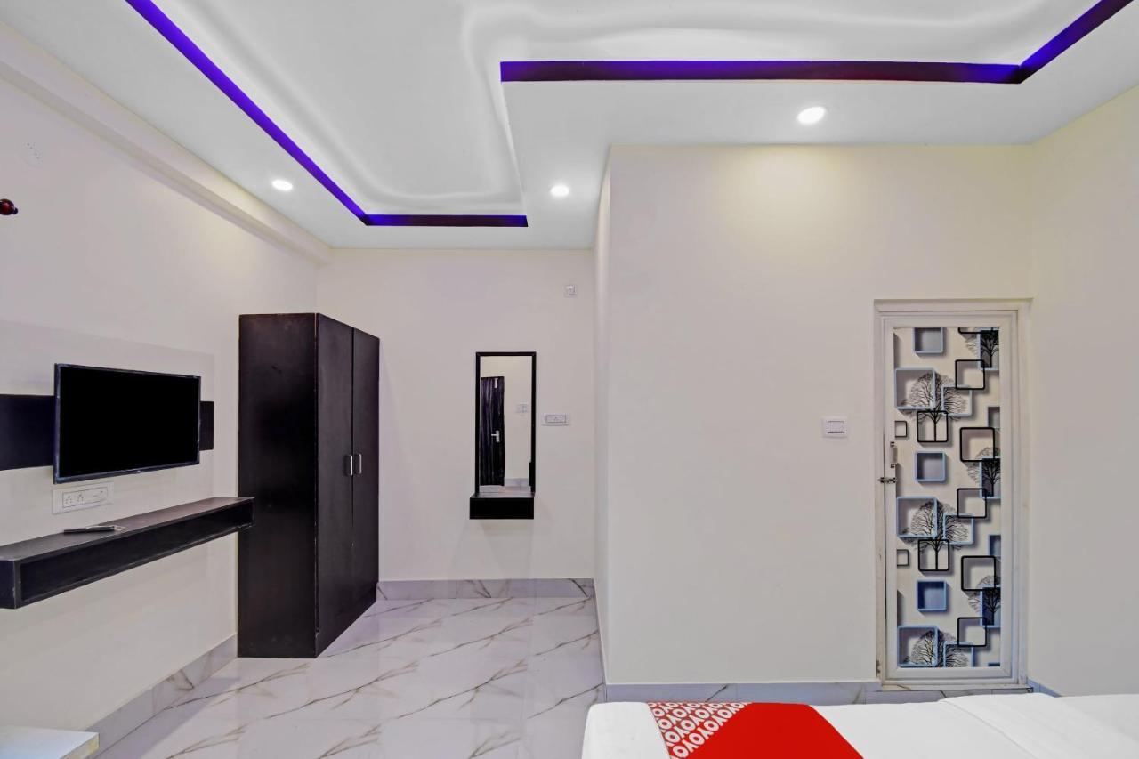 Oyo 86602 Hotel Dream Palace Kalküta Dış mekan fotoğraf