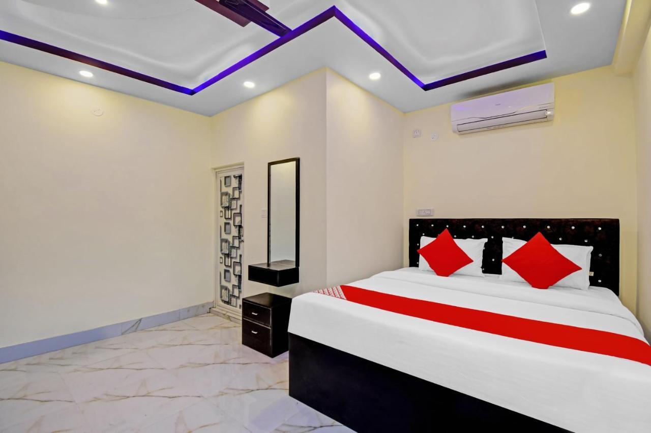 Oyo 86602 Hotel Dream Palace Kalküta Dış mekan fotoğraf